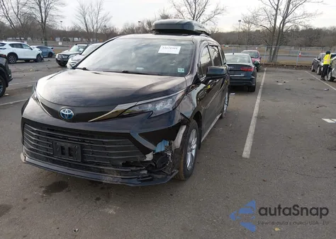 2022 Toyota Sienna Xle Woodland Edition z USA, uszkodzony, nr VIN 5TDASKFC1NS046291